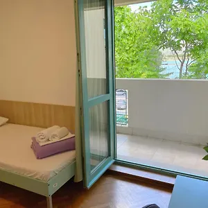 https://hostel-spinut.splithotels.org