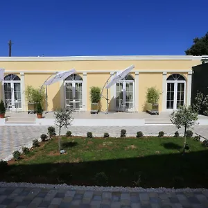 guesthouse-villa-maggie.hotelinzadar.com/
